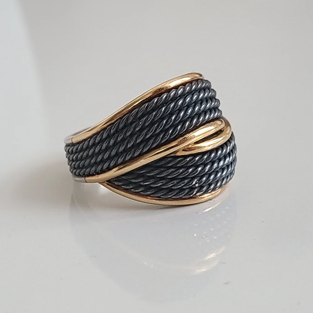 David Yurman Origami Crossover Ring In Blackened Silver and Gold - Picture 13 of 13